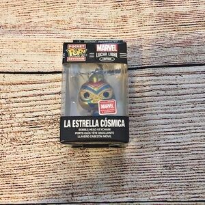 NWT Marvel Collectors Corps Funko Keychain Captain Marvel El Estrella Cosmica